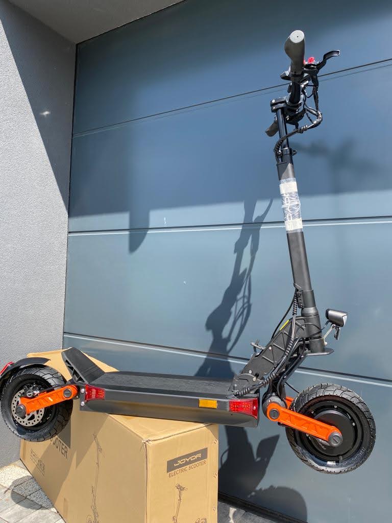 Electric scooter Joyor S10-S 2x1000 W 70 km/h