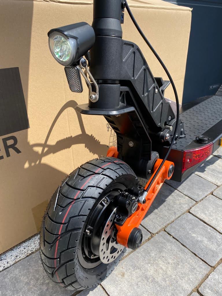 Joyor S10-S Electric Scooter 2x1000W 65 km/h - maximum speed is limited to  20 km/h due to EU regulations - thebestescooter